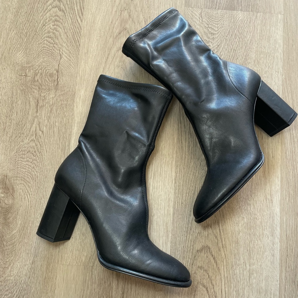 Black Boots